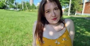 Perjalanan Tak Terlupakan Bareng Adik Cantik Menggoda